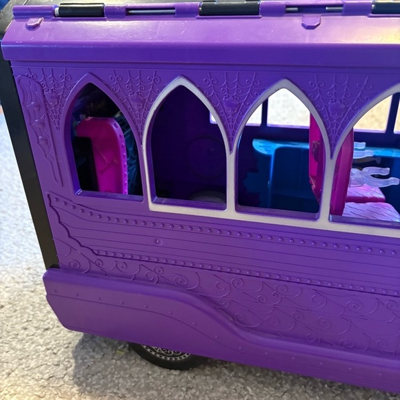 Purple Kids Toy Bus with Accessories - Picture 9 of 10